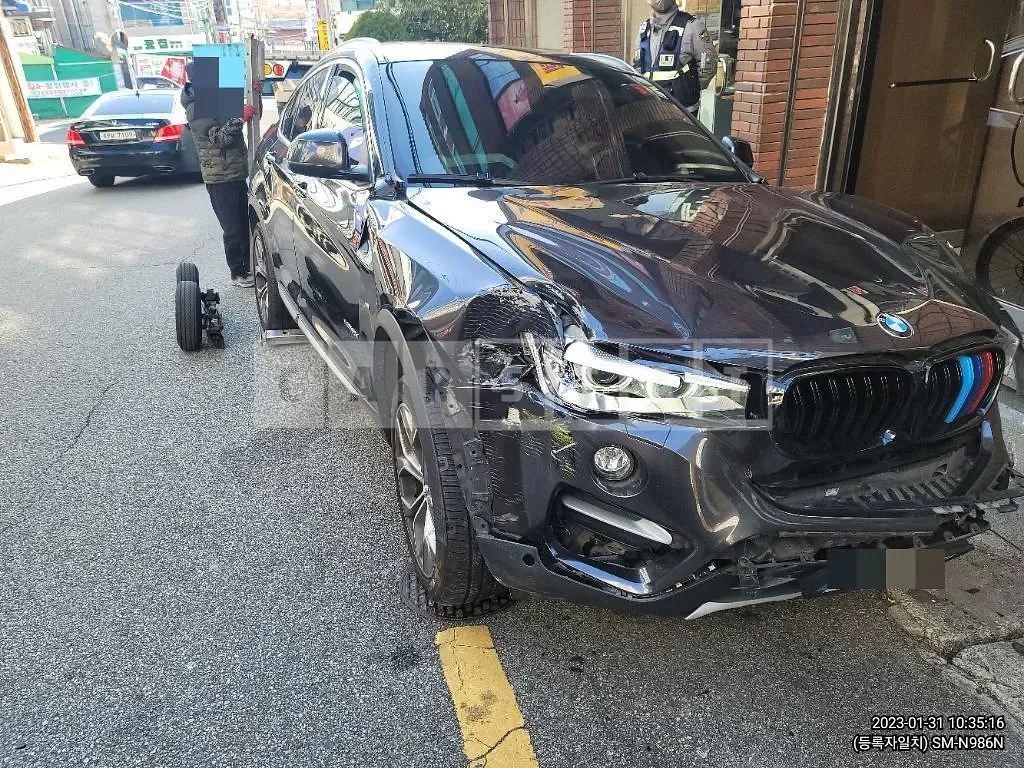 Photo 2 of 20: 2015 BMW X4 xDrive20d, VIN WBAXX1104G0R36645 — Korean insurance auction