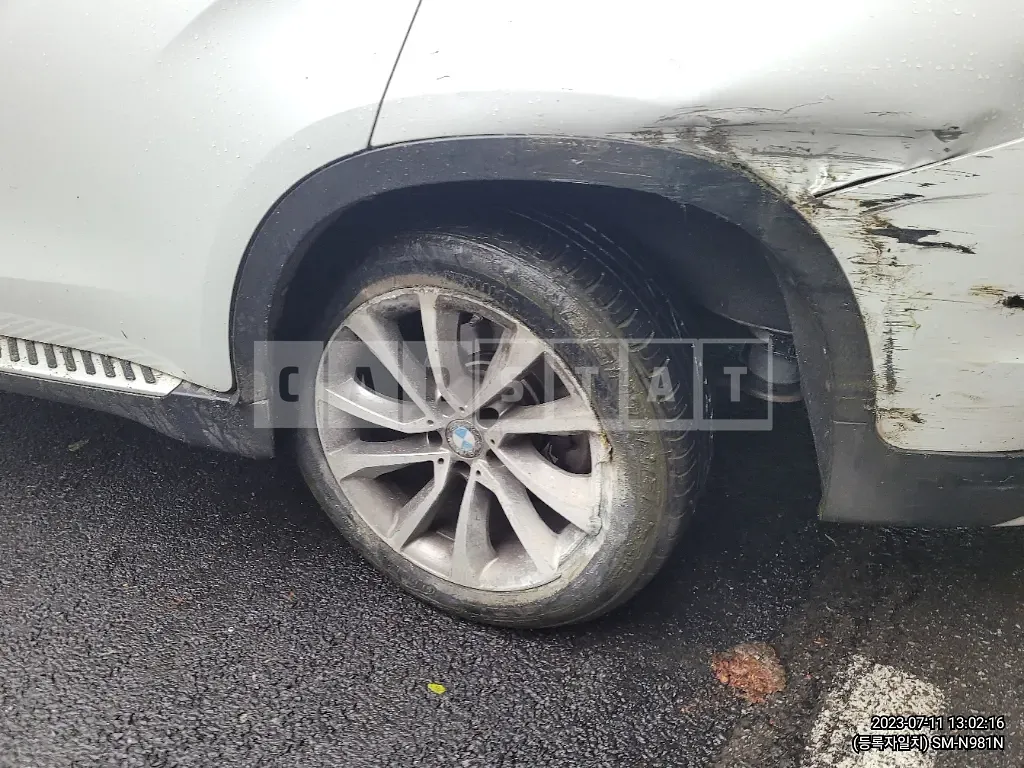 Photo 2 of 15: 2015 BMW X6 xDrive30d, VIN WBAKV2101G0R24698 — Korean insurance auction