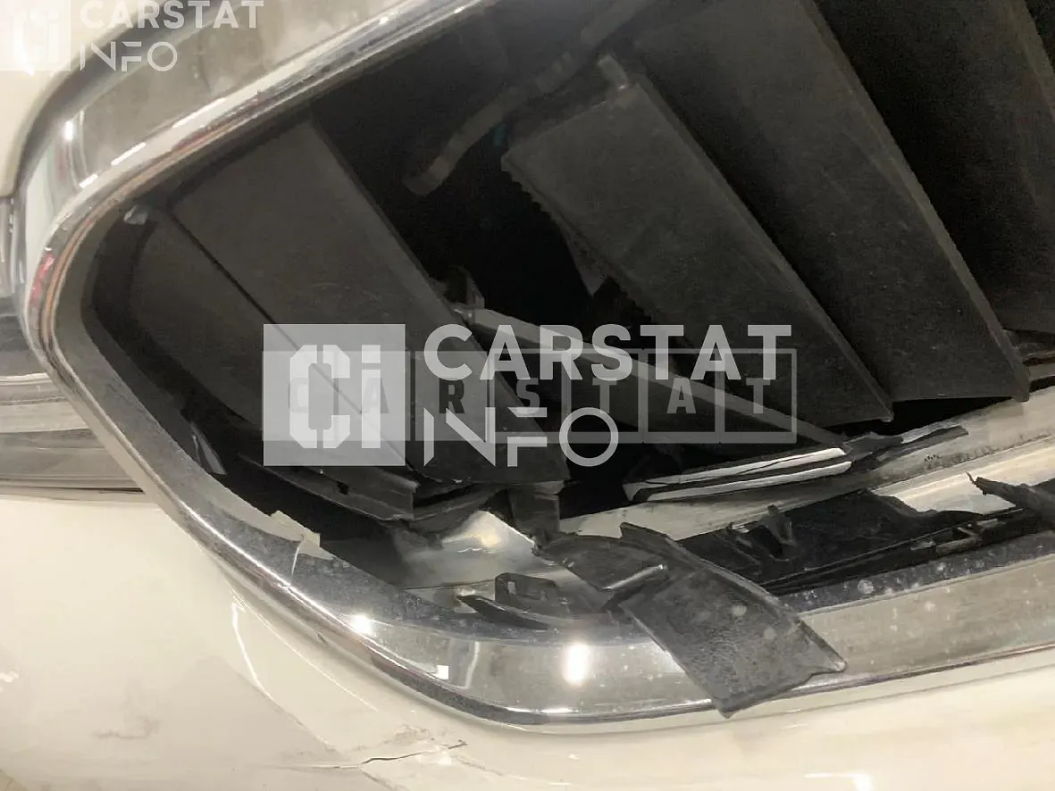 Photo 2 of 26: 2020 BMW 520i, VIN WBA11BH0XMCF46116 — Korean insurance auction