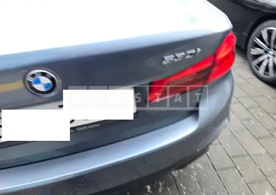 Photo 2 of 33: 2017 BMW 530i xDrive — Korean insurance auction