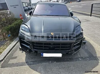 Photo 1 of 38: 2024 Porsche Cayenne — Korean insurance auction