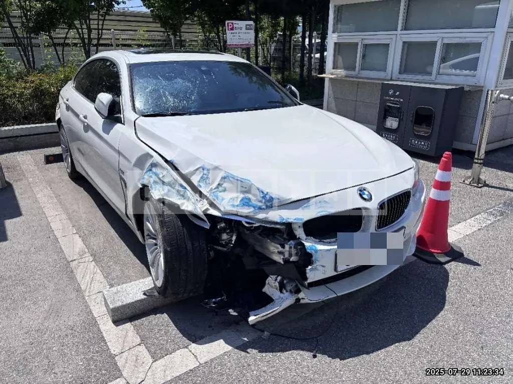 Photo 2 of 16: 2017 BMW 420d Gran Coupe — Korean insurance auction