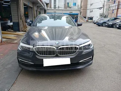 Photo 1 of 27: 2018 BMW 520i, VIN WBAJK7105JBP72342 — Korean insurance auction