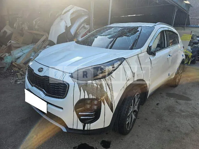 Photo 2 of 16: 2017 Kia Sportage, VIN KNAPM813BJK342726 — Korean insurance auction