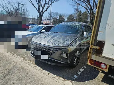 Photo 1 of 16: 2021 Hyundai Tucson Hybrid, VIN KMHJC811BMU012660 — Korean insurance auction