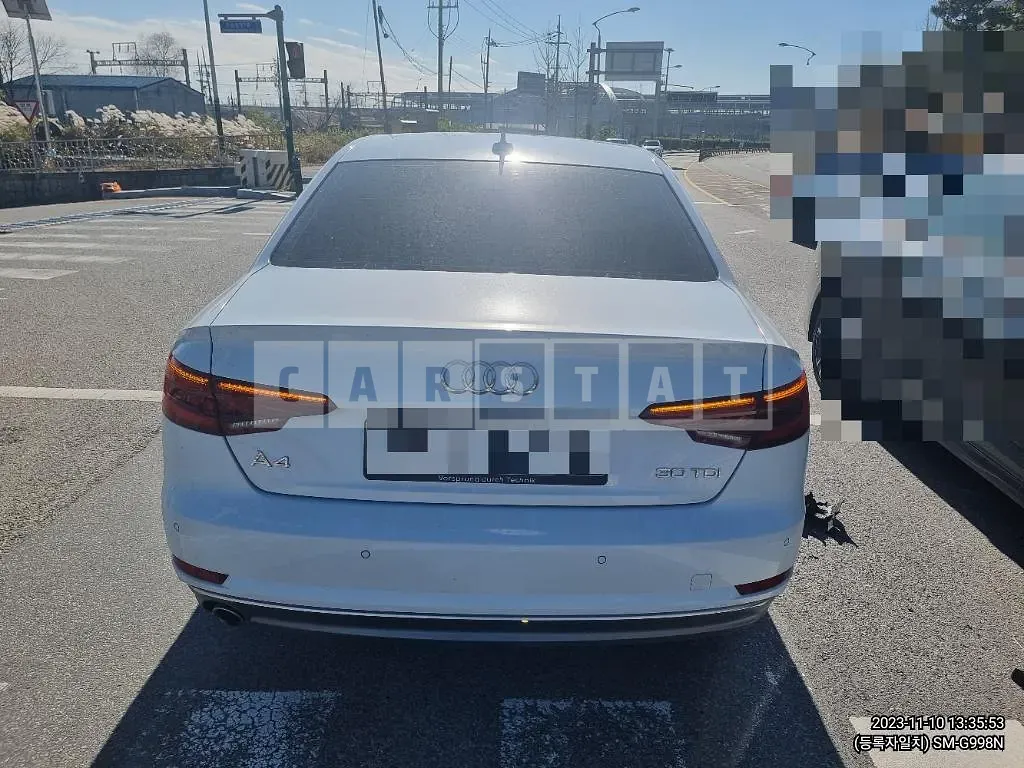 Photo 2 of 21: 2018 Audi A4 30 TDI, VIN WAUZZZF43JA167621 — Korean insurance auction