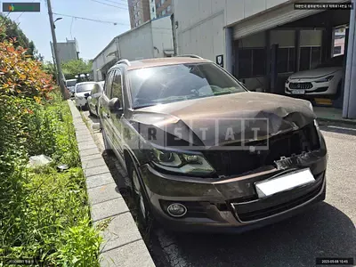 Photo 1 of 8: 2015 Volkswagen Tiguan 2.0 TDI Blue Motion, VIN WVGZZZ5NZFW080943 — Korean insurance auction
