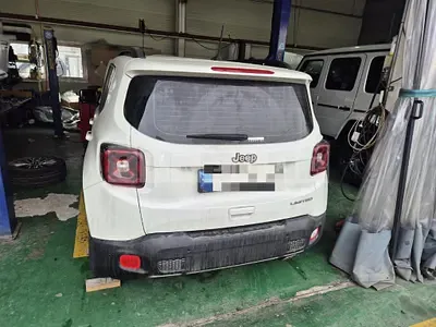 Photo 1 of 15: 2021 Jeep Zip Renegade 2.4 FWD — Korean insurance auction
