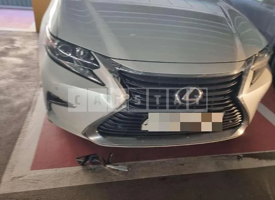 Photo 2 of 2: 2015 Lexus (parts) ES300h Headlamp — Korean insurance auction