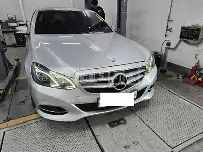 Photo 1 of 22: 2015 Mercedes-Benz E 200 — Korean insurance auction