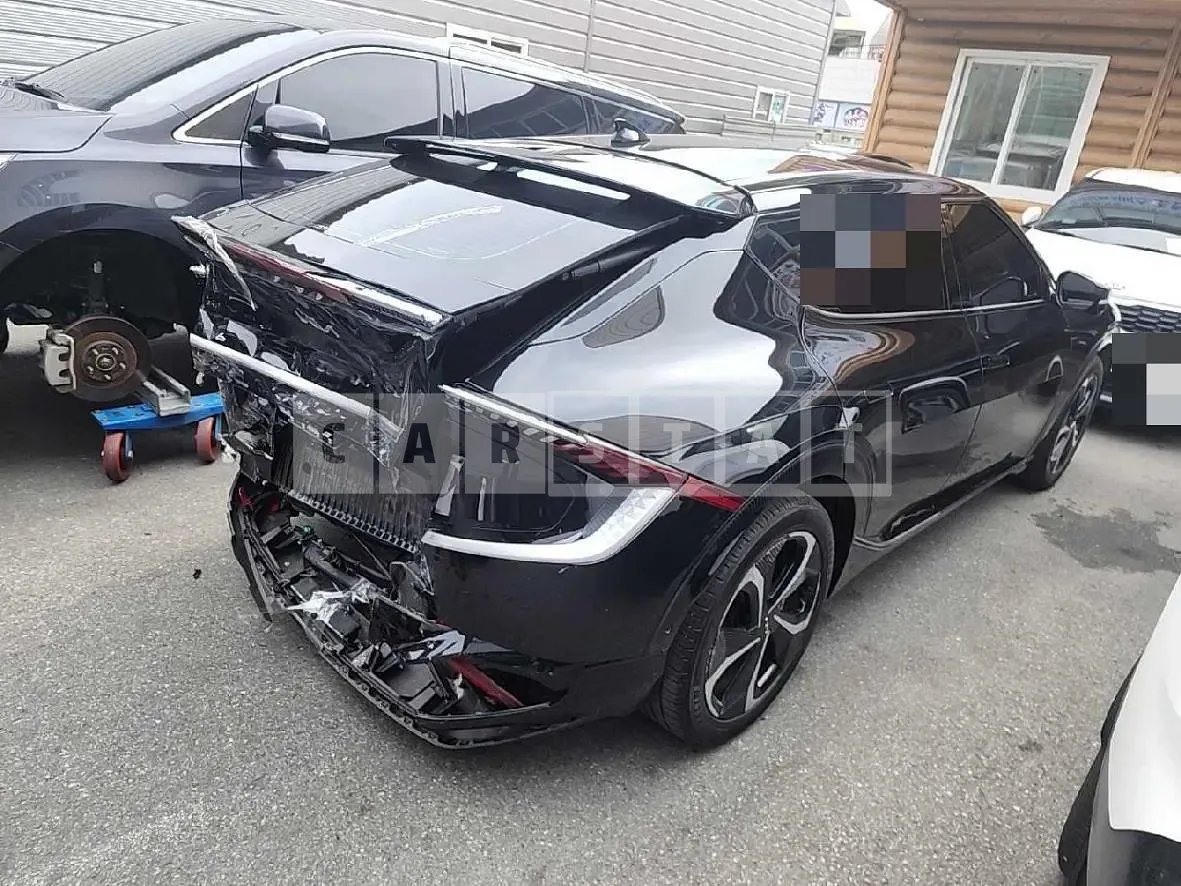 Photo 2 of 24: 2021 Kia EV6 Long Range — Korean insurance auction