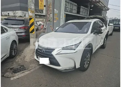 Photo 1 of 18: 2015 Lexus NX300h — Korean insurance auction