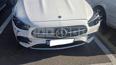 Photo 1 of 18: 2021 Mercedes-Benz E220d, VIN W1KZF0FB0MA992614 — Korean insurance auction