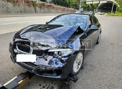 Photo 1 of 2: 2015 BMW 520d, VIN WBA5E5106FG056489 — Korean insurance auction