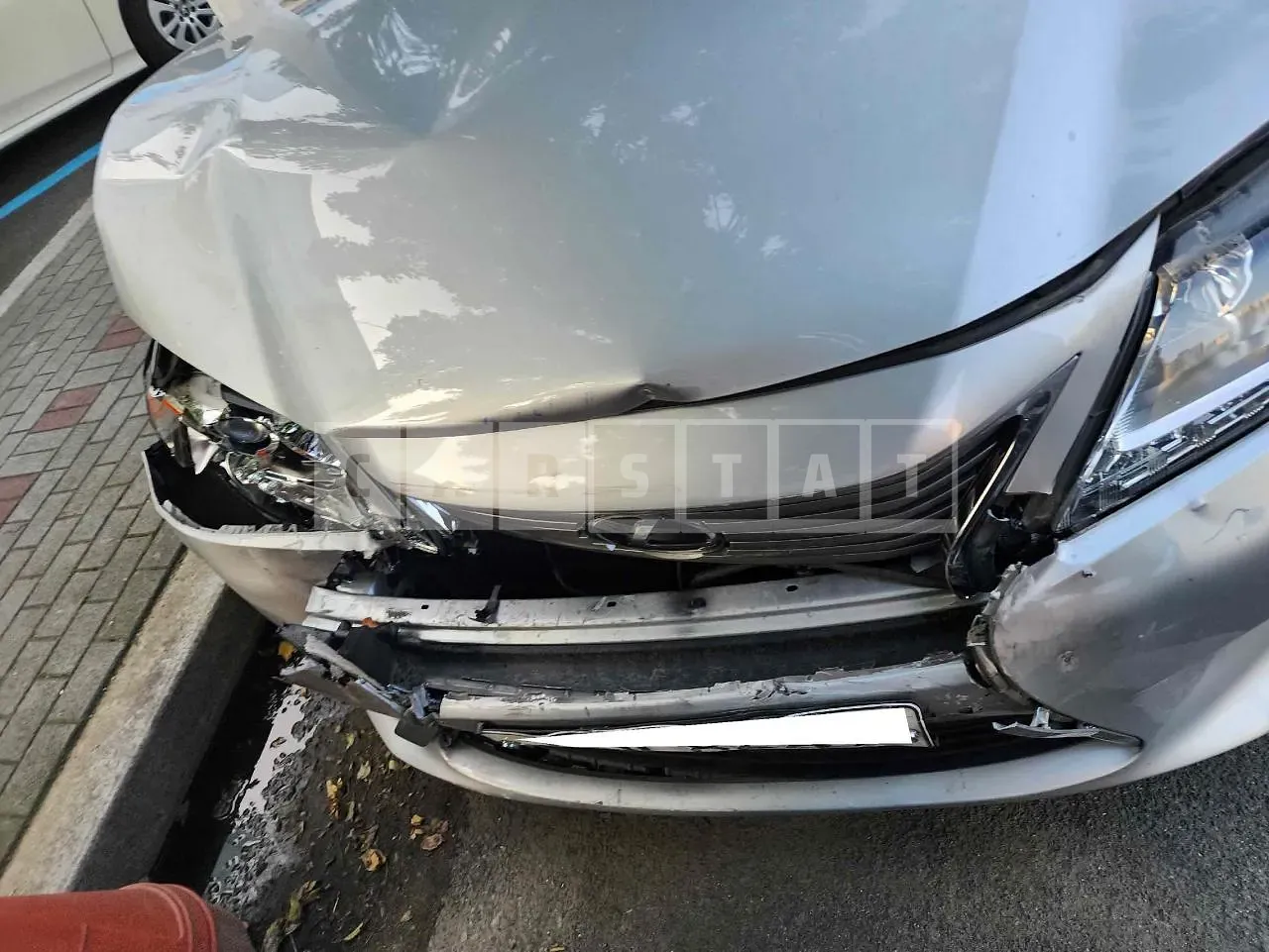 Photo 2 of 14: 2015 Lexus ES350, VIN JTHBK1GG8F2206156 — Korean insurance auction