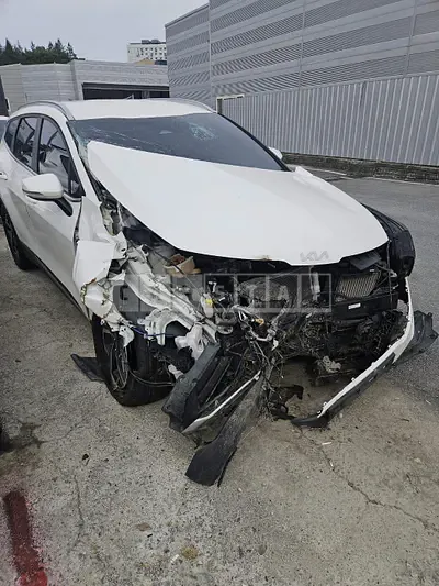 Photo 1 of 17: 2022 Kia Sportage, VIN KNAPU81BGNK031705 — Korean insurance auction