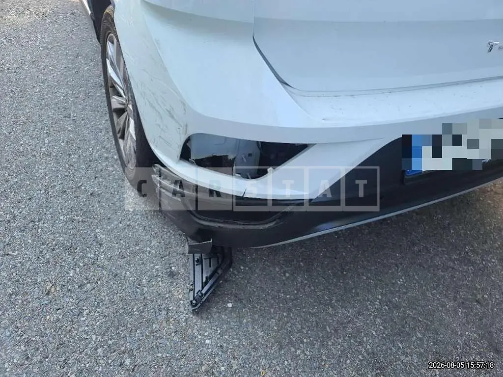 Photo 2 of 3: 2021 Volkswagen T-Rock 2.0 TDI — Korean insurance auction