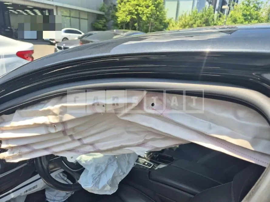 Photo 2 of 8: 2016 BMW 520d xDrive — Korean insurance auction