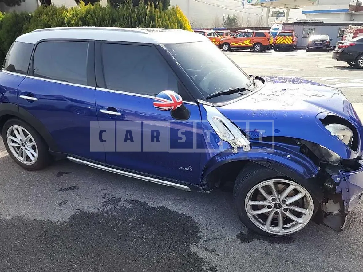 Photo 2 of 16: 2015 MINI Cooper D Countryman All 4, VIN WMWXD5103FWT61031 — Korean insurance auction