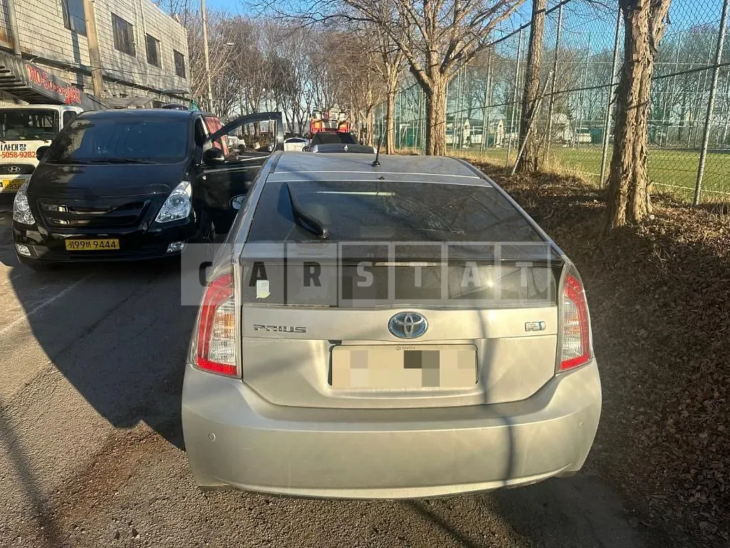 Photo 2 of 20: 2015 Toyota Prius, VIN JTDKN3DU7F1903533 — Korean insurance auction