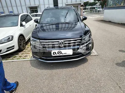 Photo 1 of 50: 2018 Volkswagen Tiguan Allspace 2.0 TDI, VIN WVGZZZ5NZJM186519 — Korean insurance auction