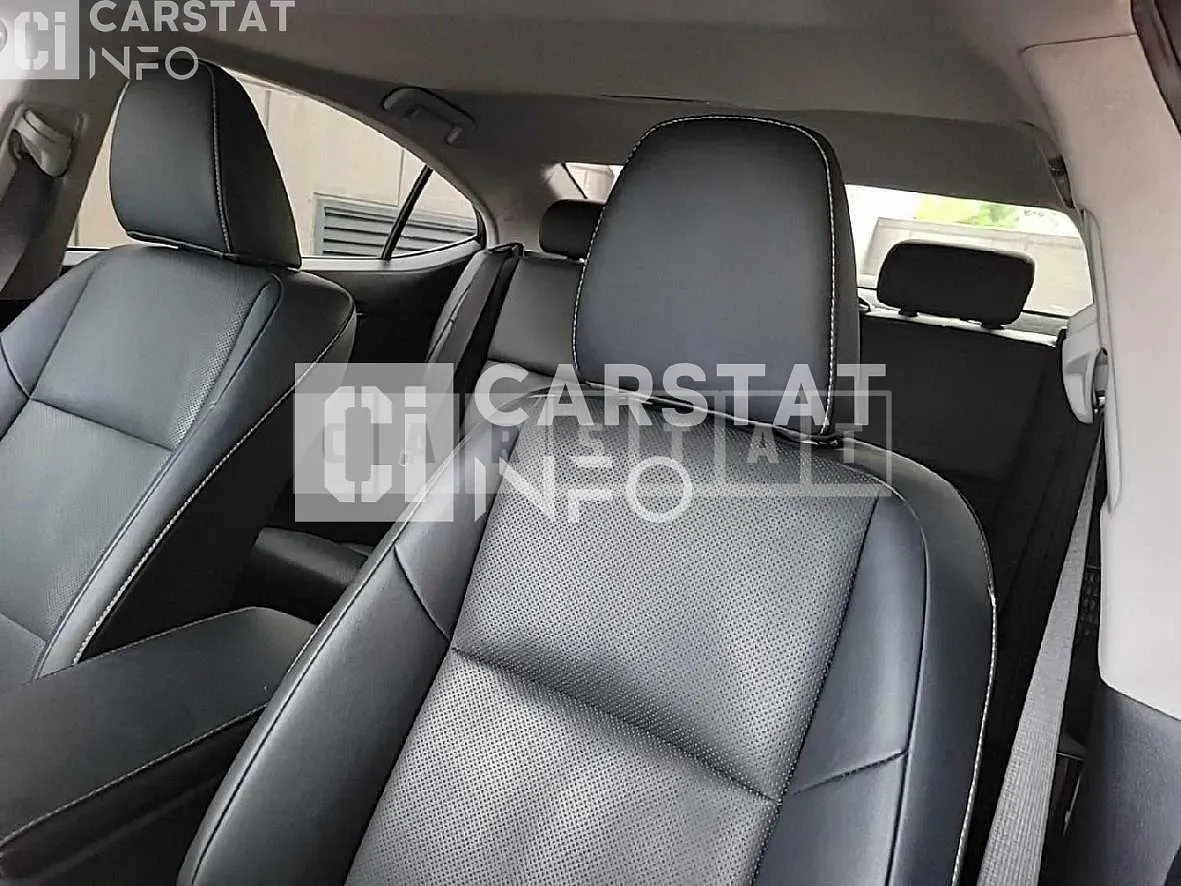 Photo 2 of 33: 2017 Lexus ES300h — Korean insurance auction