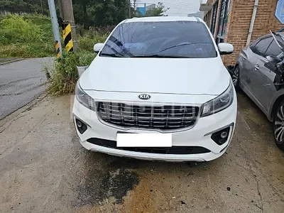Photo 1 of 21: 2019 Kia Carnival, VIN KNAMC81ABKS487731 — Korean insurance auction