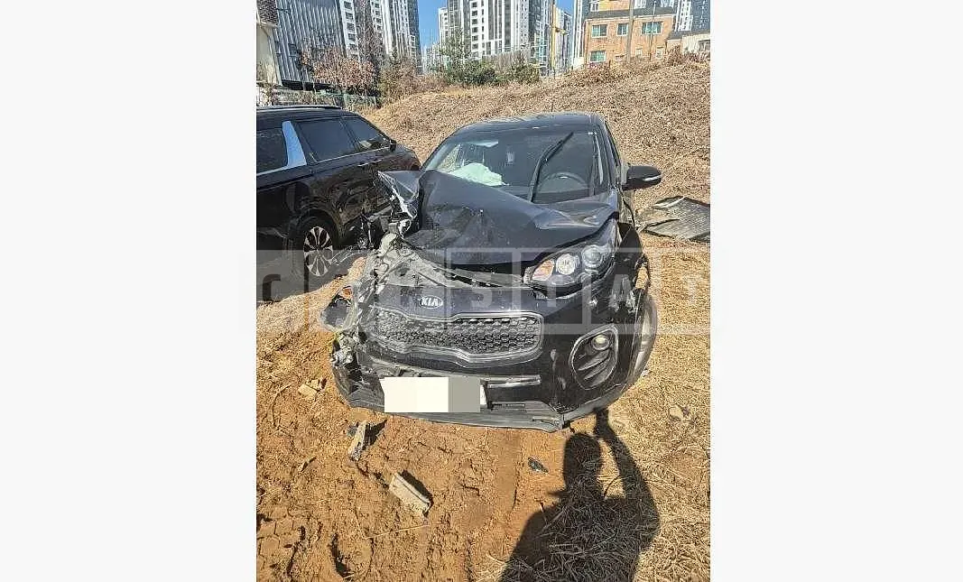Photo 2 of 20: 2018 Kia Sportage — Korean insurance auction