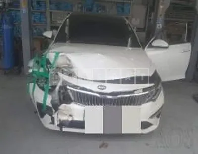 Photo 1 of 27: 2019 Kia K5 — Korean insurance auction