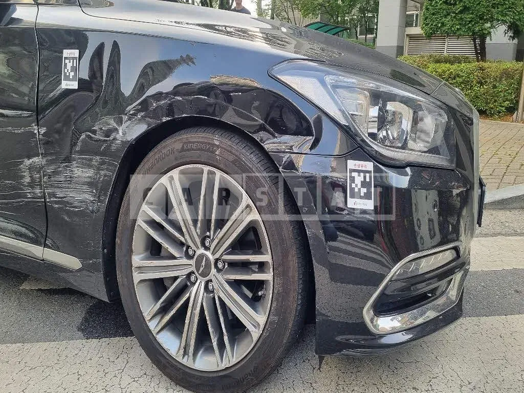Photo 2 of 14: 2018 Hyundai Genesis /G80, VIN KMHGL412DJU284708 — Korean insurance auction