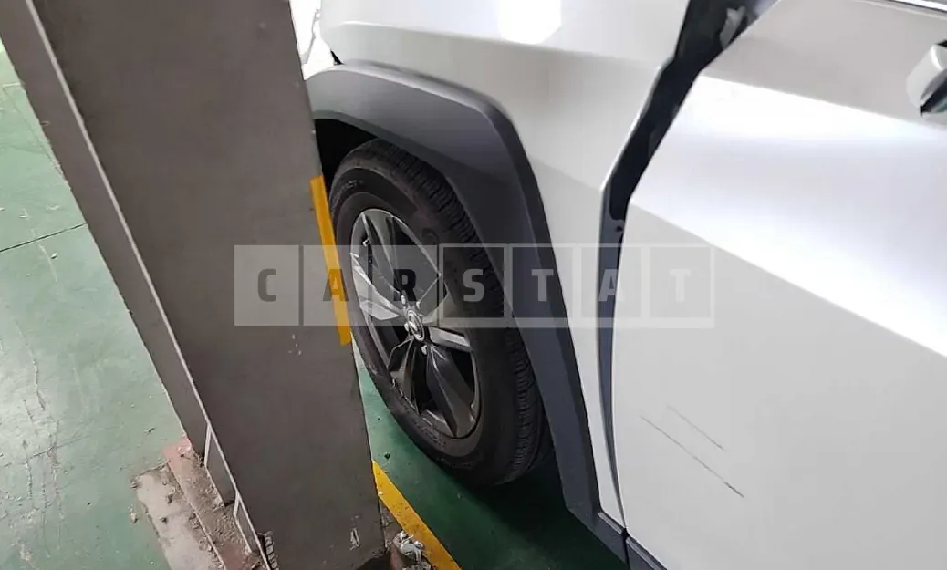 Photo 2 of 36: 2024 Lexus Ux 250h 2WD, VIN JTHP6JBH0R2165245 — Korean insurance auction