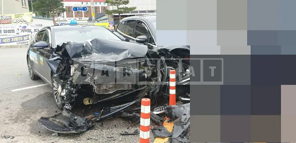 Photo 2 of 4: 2017 Kia K7 LPI — Korean insurance auction