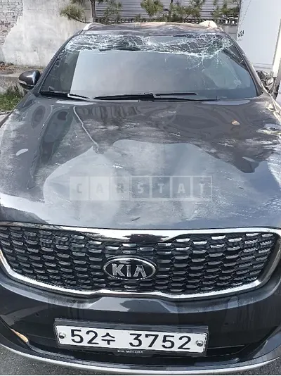 Photo 1 of 8: 2019 Kia Sorento, VIN KNAPK81BDKA504403 — Korean insurance auction