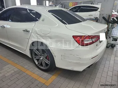 Photo 1 of 28: 2017 Maserati Quattroporte, VIN ZAM56XPG4H1231887 — Korean insurance auction