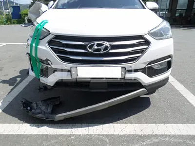 Photo 1 of 24: 2017 Hyundai Santa Fe, VIN KMHSW81UBJU784949 — Korean insurance auction