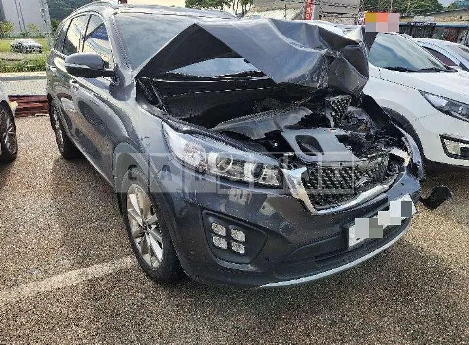 Photo 2 of 11: 2015 Kia Sorento — Korean insurance auction