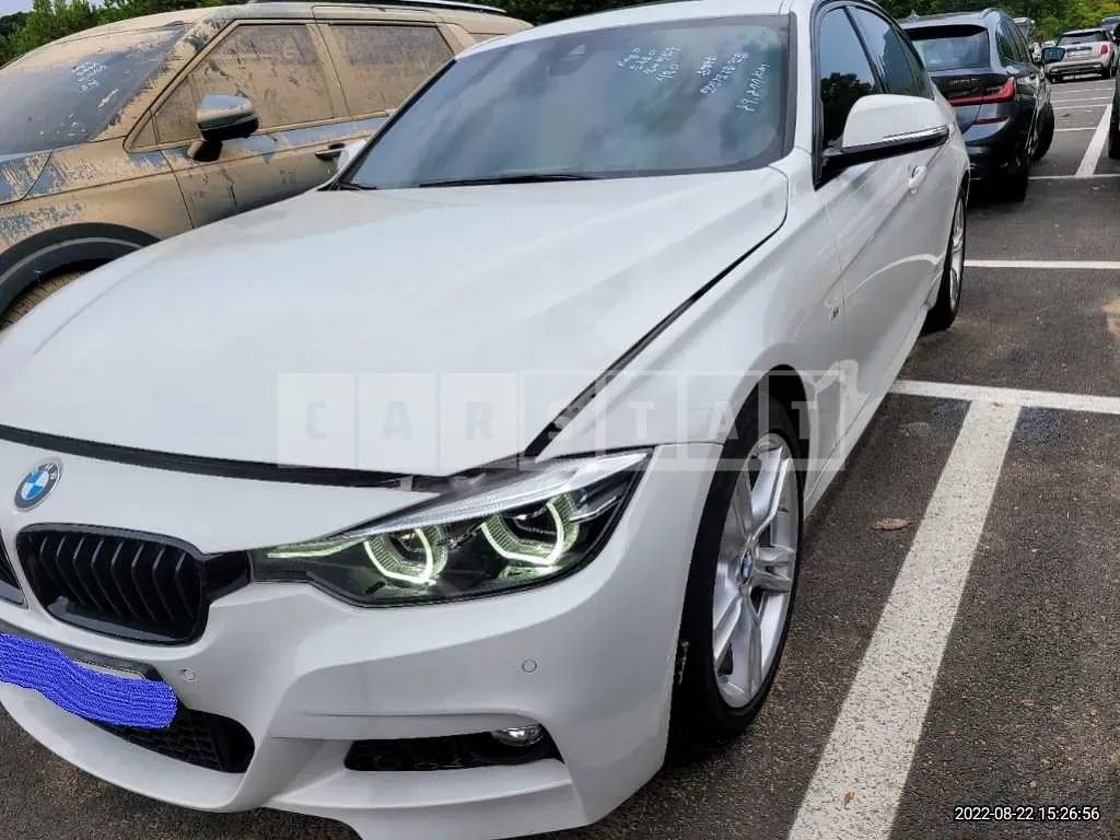 Photo 2 of 18: 2018 BMW 330i M Sport Package, VIN WBA8B9100JA826288 — Korean insurance auction