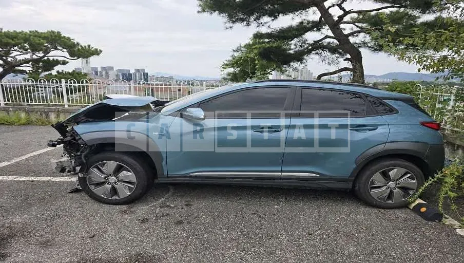 Photo 2 of 15: 2018 Hyundai Kona Electric Car — Korean insurance auction