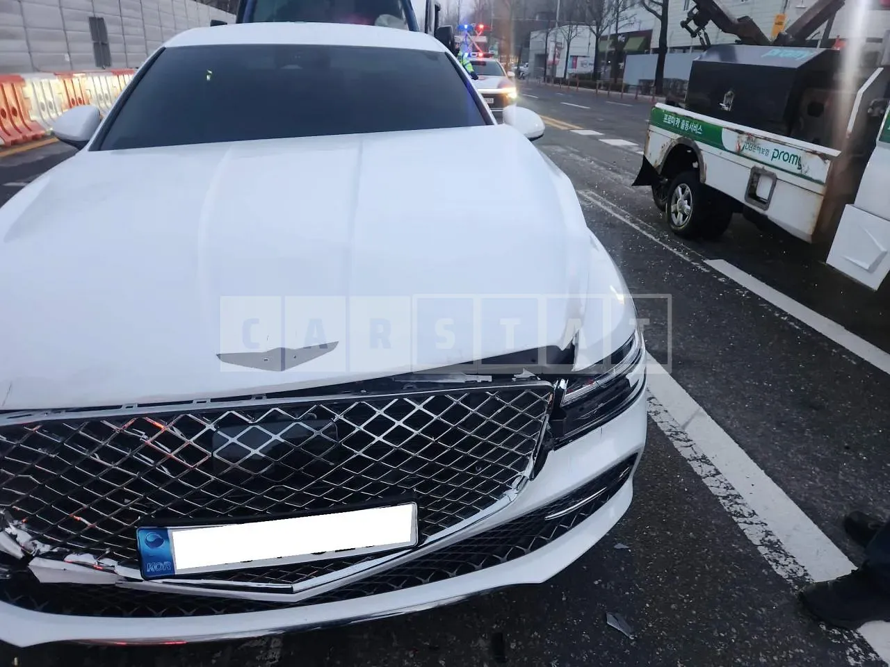 Photo 2 of 25: 2023 Genesis G80, VIN KMTGB41CDPU179066 — Korean insurance auction