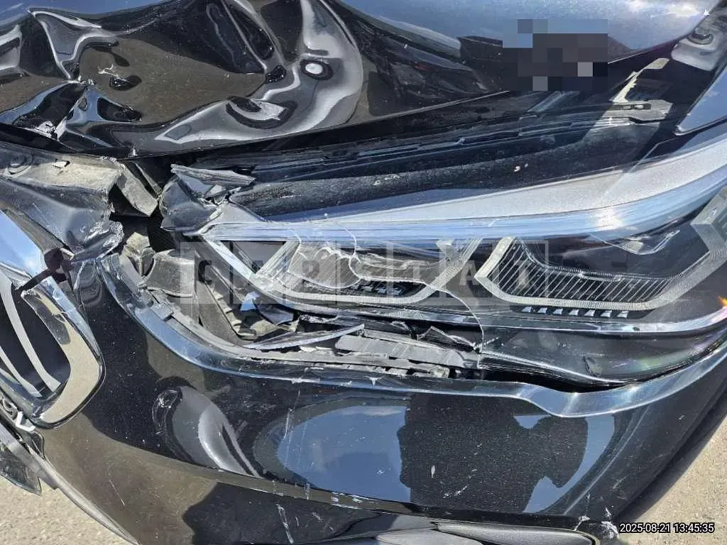 Photo 2 of 18: 2022 BMW X1 xDrive20i — Korean insurance auction