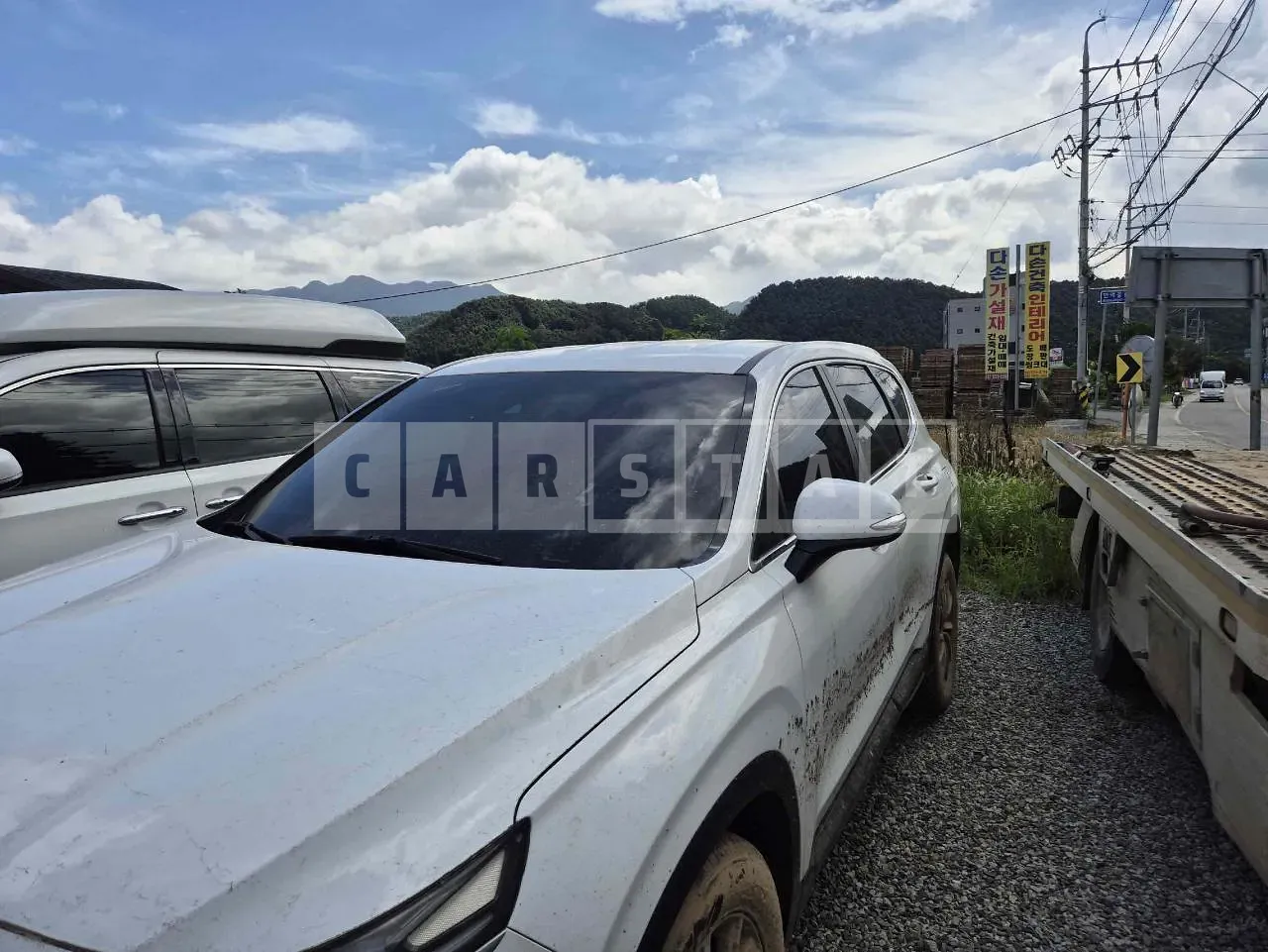 Photo 2 of 14: 2019 Hyundai Santa Fe, VIN KMHS281ABKU180677 — Korean insurance auction