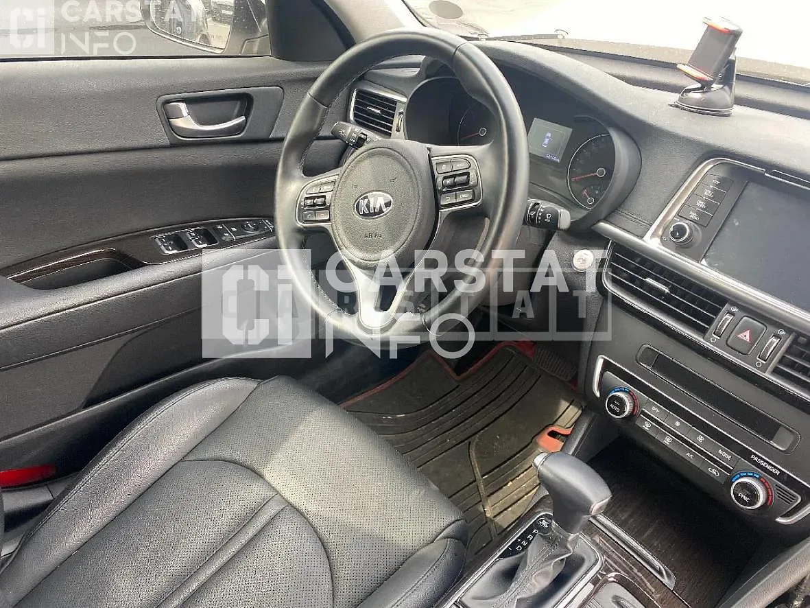 Photo 2 of 7: 2015 Kia K5, VIN KNAGU411BGA004075 — Korean insurance auction
