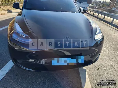 Photo 1 of 68: 2023 Tesla Model Y RWD, VIN LRWYGCFS7RC207986 — Korean insurance auction