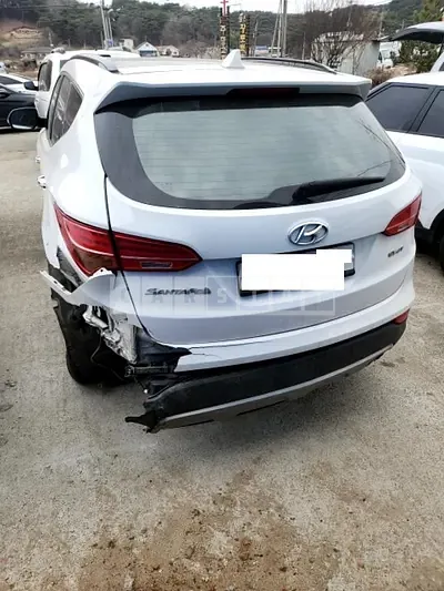 Photo 1 of 11: 2015 Hyundai Santa Fe, VIN KMHSW81UBFU446969 — Korean insurance auction
