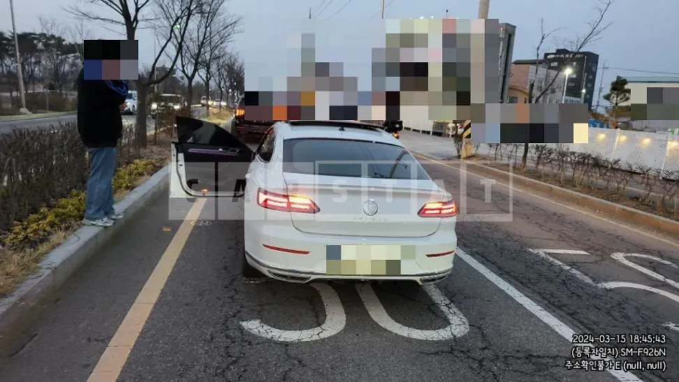 Photo 2 of 12: 2020 Volkswagen Atheon 2.0 TDI, VIN WVWZZZ3HZLE019533 — Korean insurance auction