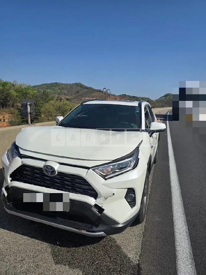 Photo 2 of 21: 2019 Toyota Lave 4 Hybrid AWD — Korean insurance auction