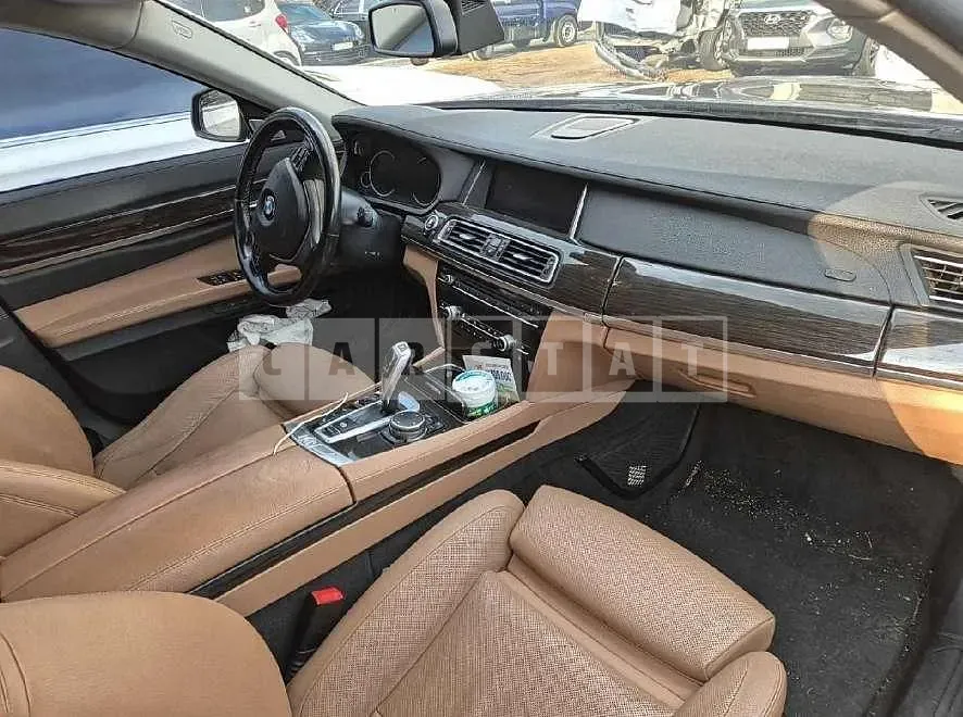 Photo 2 of 8: 2015 BMW 750Ld xDrive — Korean insurance auction