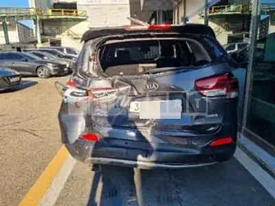 Photo 1 of 3: 2016 Kia Sorento — Korean insurance auction