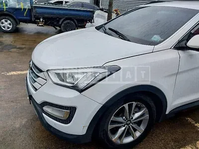 Photo 1 of 13: 2015 Hyundai Santa Fe, VIN KMHSW81UBFU507100 — Korean insurance auction