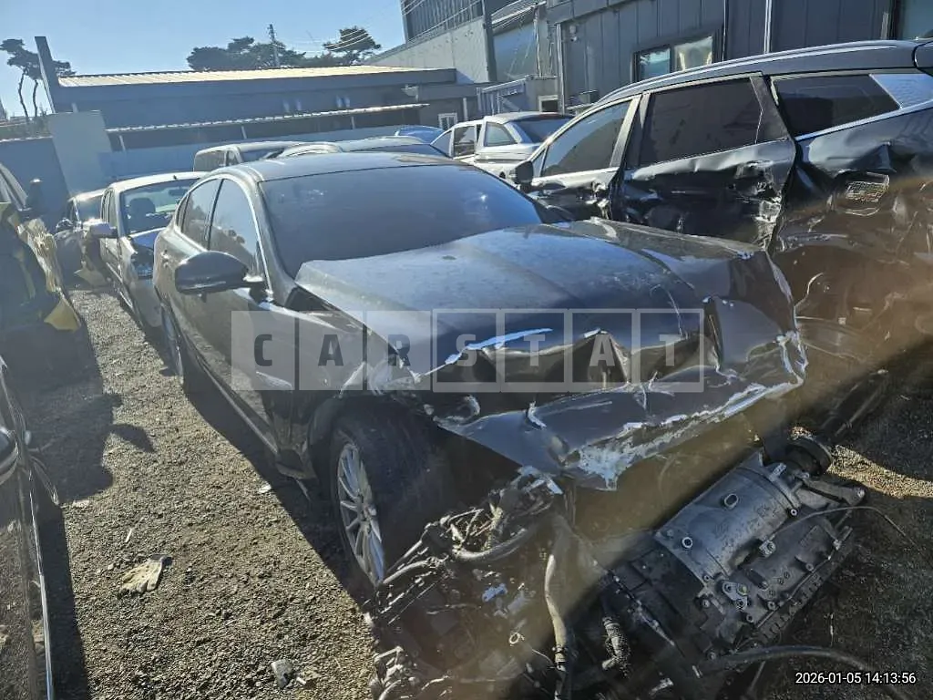 Photo 2 of 9: 2015 Jaguar XF 2.2 d — Korean insurance auction